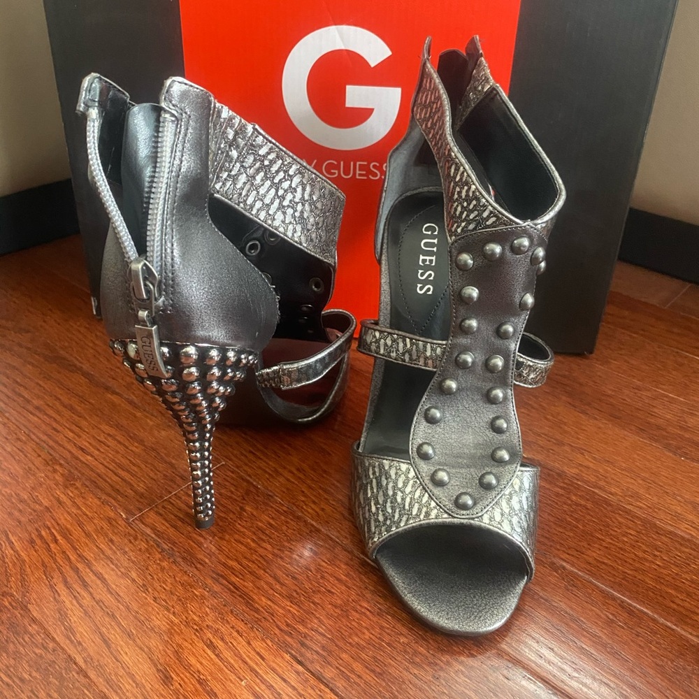 Guess Studded low -Heels